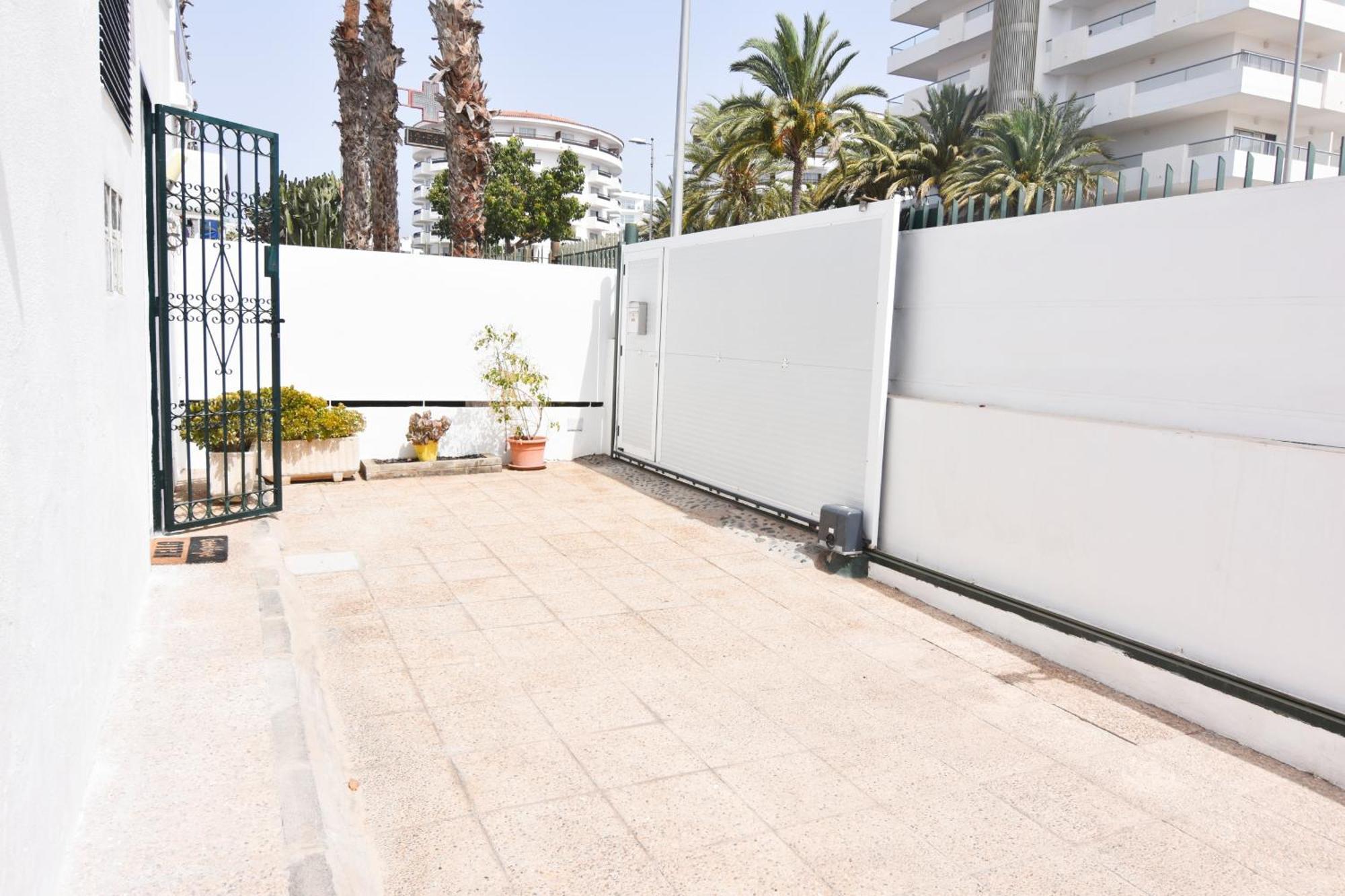 Club 14 By Pride Holiday Rentals ปลายา เดล อิงเกลส ภายนอก รูปภาพ